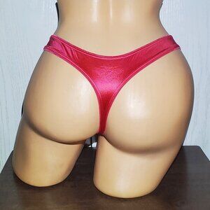 Victoria's Secret Thong Panties. New with Tags Size Medium.